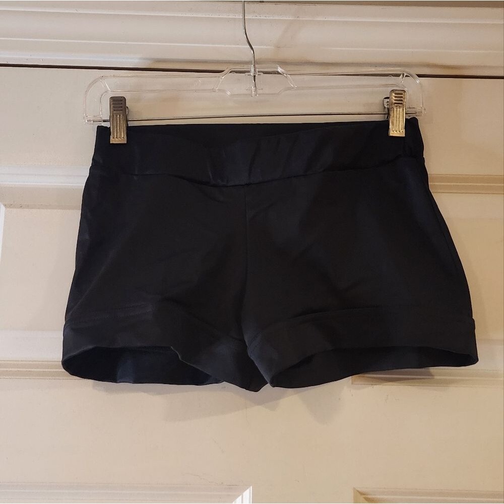 Kelle stretchy black dance shorts S